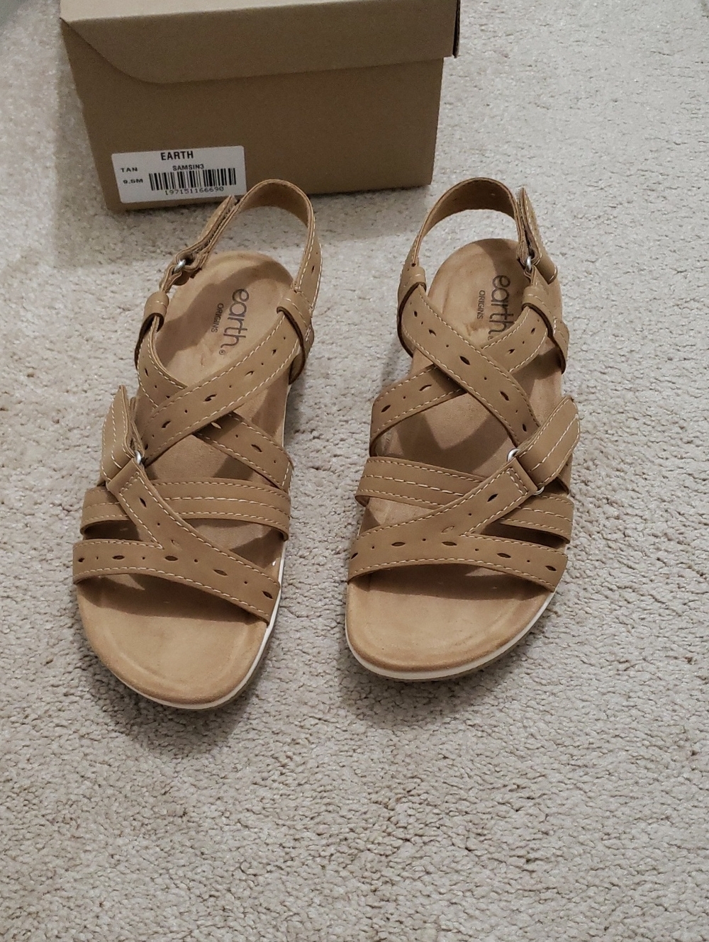 Earth Women's Samsin Strappy Flat Sandals In Tan. Size: 9.5 M - Picture 7 of 11